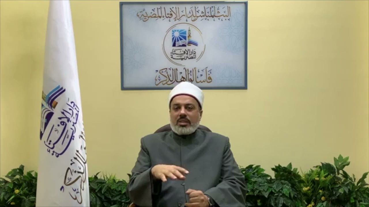 ما حكم العمل في بيع الشعر الصناعي؟