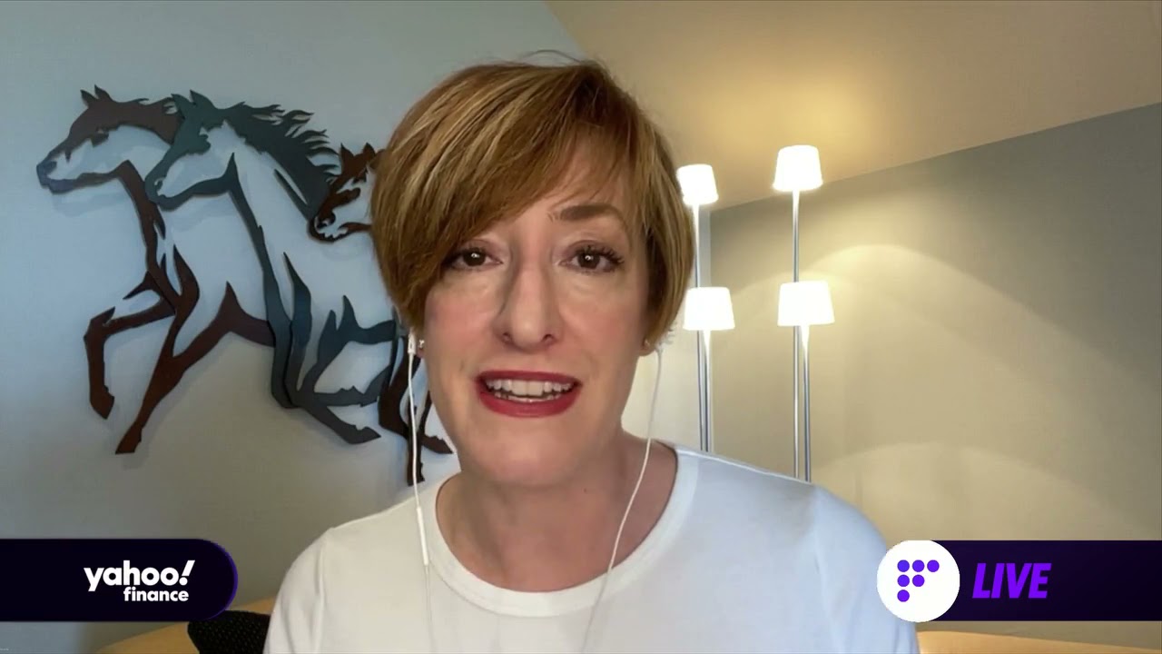 Crypto bank founder discusses stablecoins, regulatory concerns, and the Fed