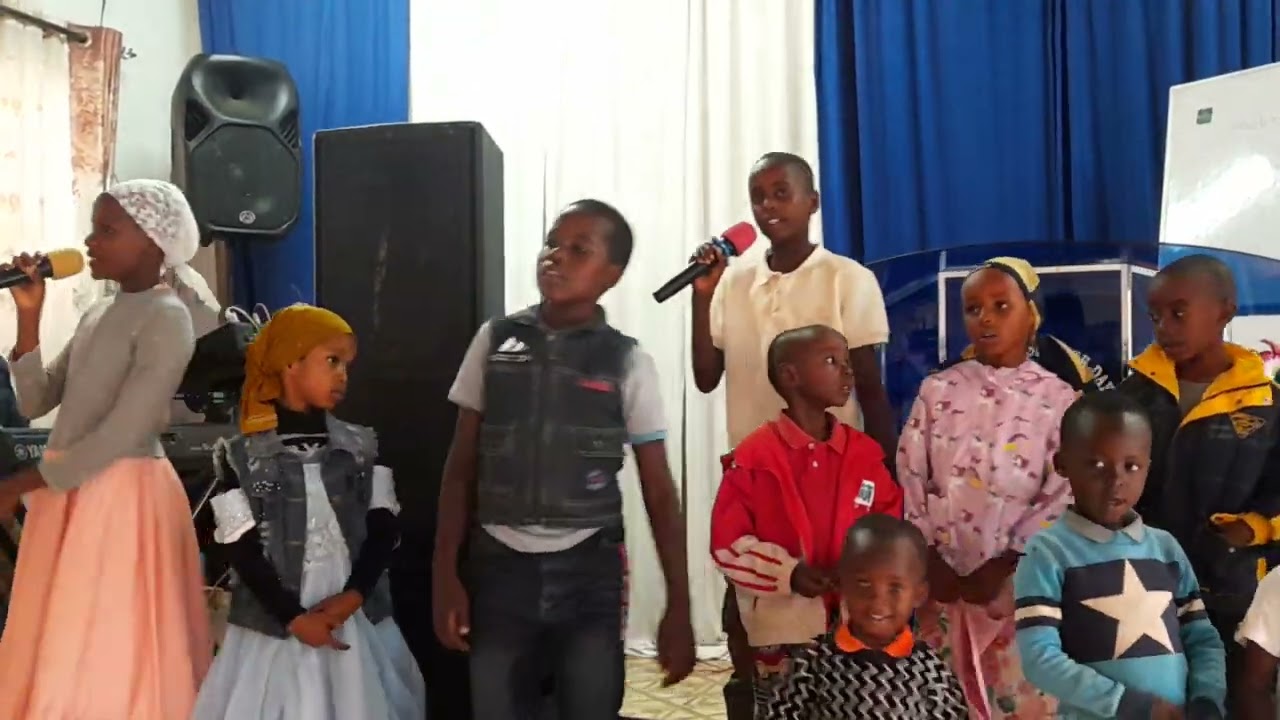 Little children be blessed by Elohim 🙏May Elohim guide your steps, protect your hearts.