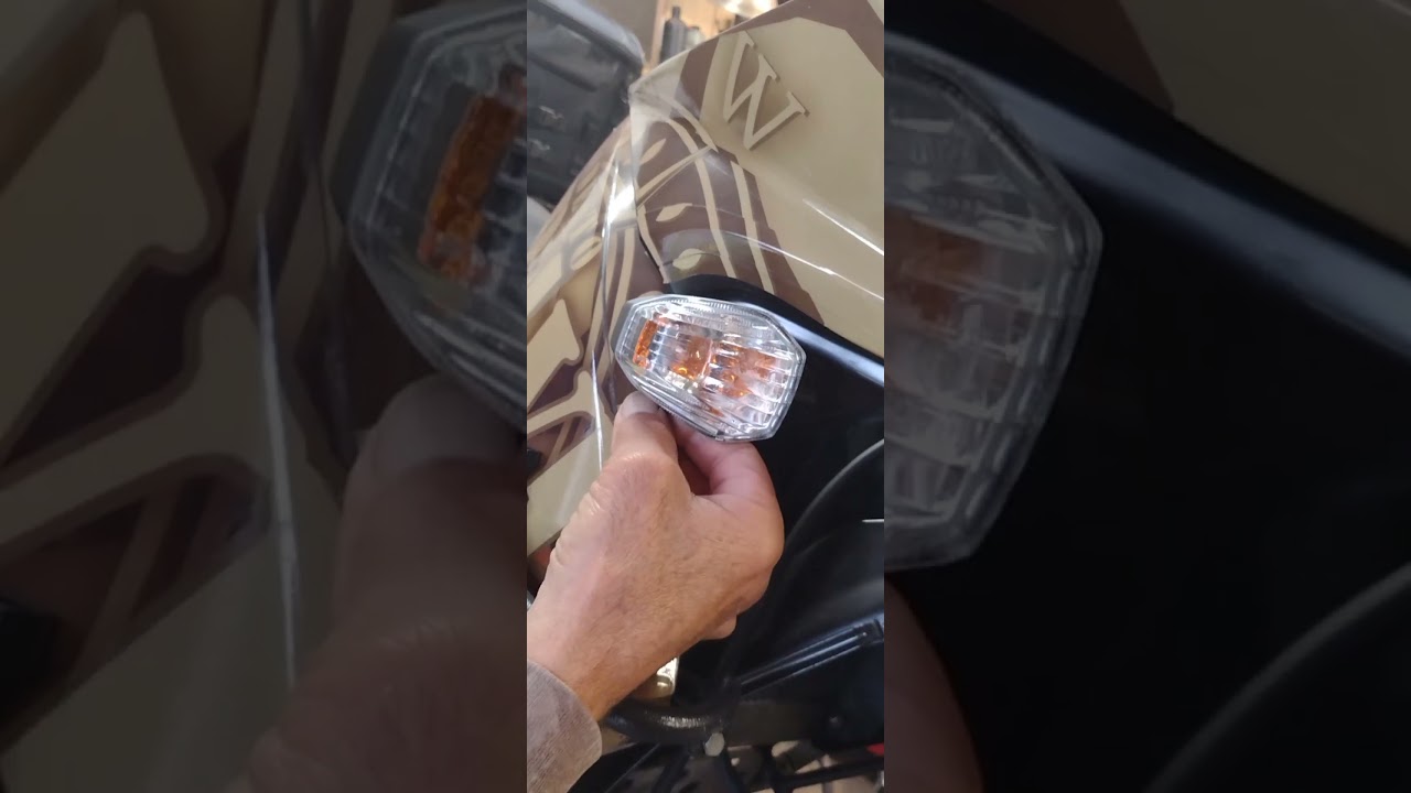 changing turn signal bulb in 2009 KLR 650