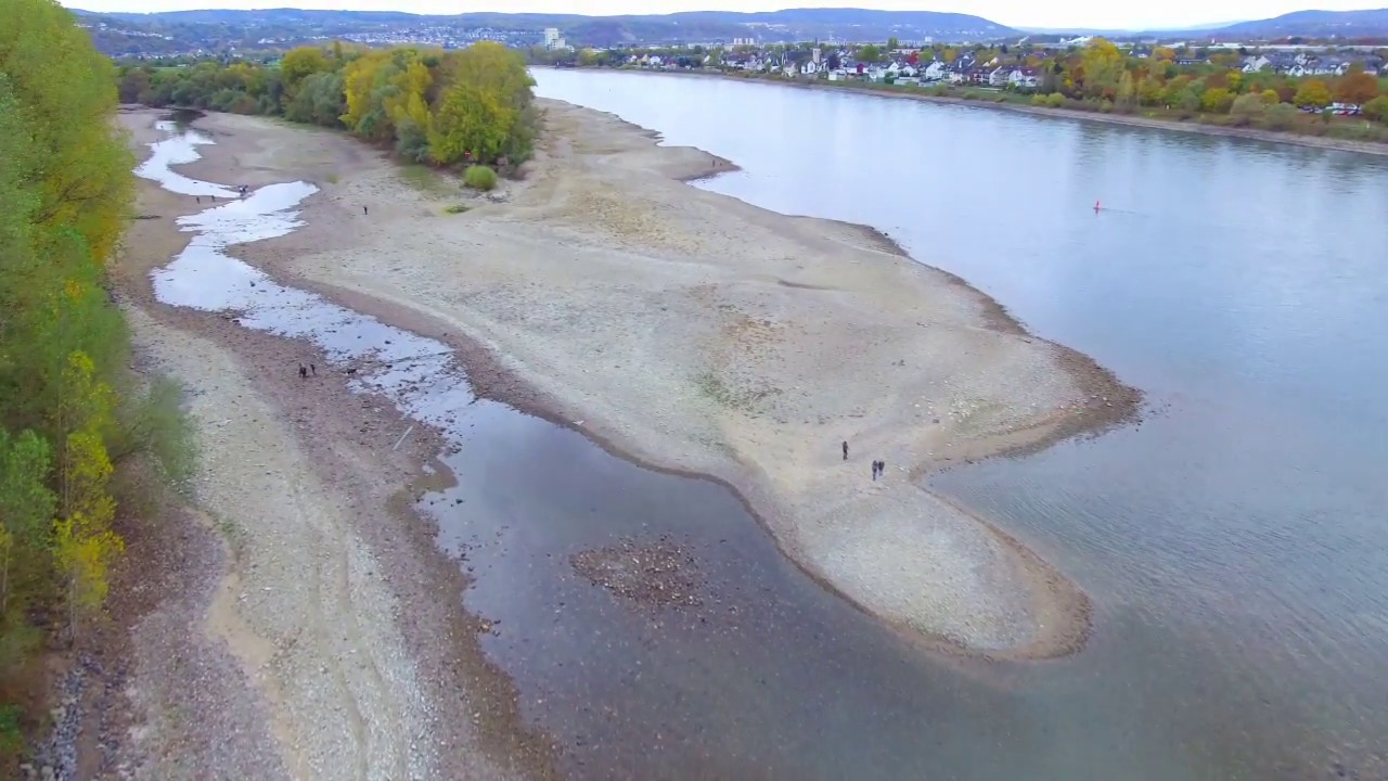 RHEIN BEI BENDORF  - UNSER TROCKENER SOMMER Oktober 2018 -