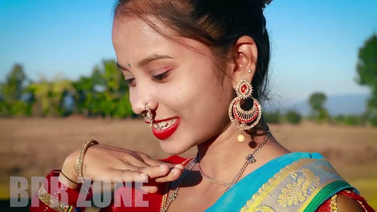 सड़क सड़क आना वातोना की शूटिंग में देखिये क्या हुआ | SADAK SADAK ANA WATONA | MAMTA UIKEY | GONDI SONG