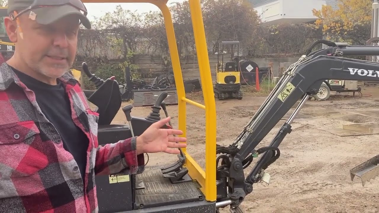 Volvo EC15B review and walk around  990