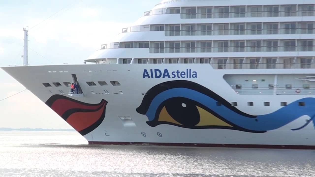 Emsüberführung der Aidastella 09.02.2013 mit Drehung vor Emden!