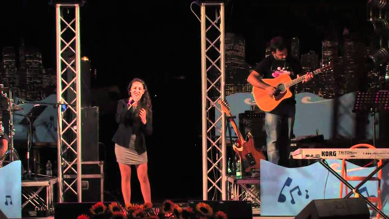 Simona Farris Oggi Sono Io Budoni 2011.mp4