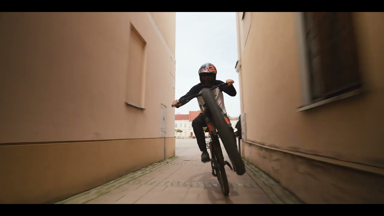 Urban Freeride Sanok - Artur Hryszko | Train For Skills