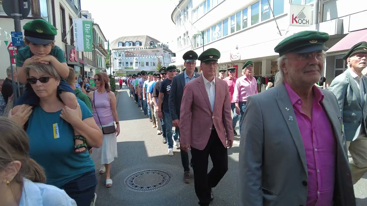 Abholen der Schütztenfestmusik vom Olper Bahnhof 2025