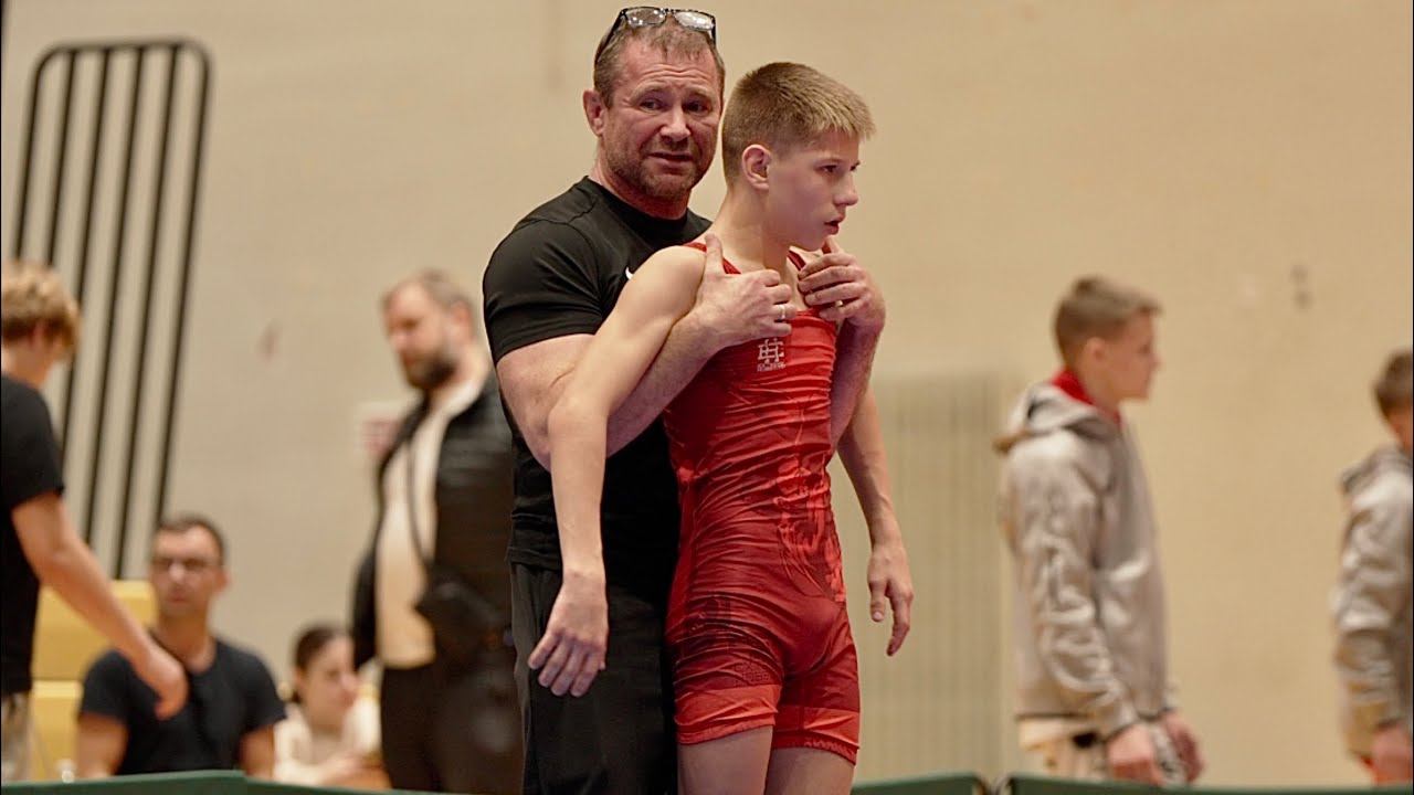 U17 Andrei Lapin (EST) vs Nikita Sapkins (LAT) 48kg. Freestyle boys youth wrestling tournament.