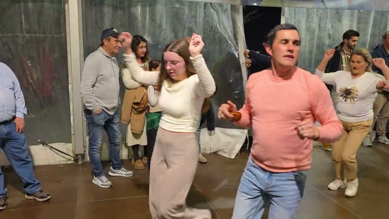 DANÇAS NA BARCA.  SÁBADO Á NOITE.  28-2-2026