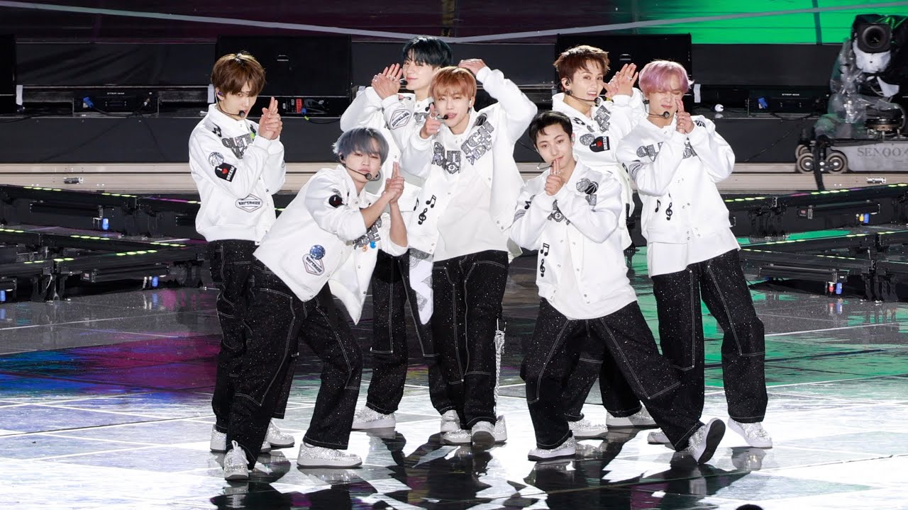 NCT Dream (엔시티 드림) Full Ver. ( FIRE ALARM + Glitch Mode + Beatbox) | 4K 떼창 직캠