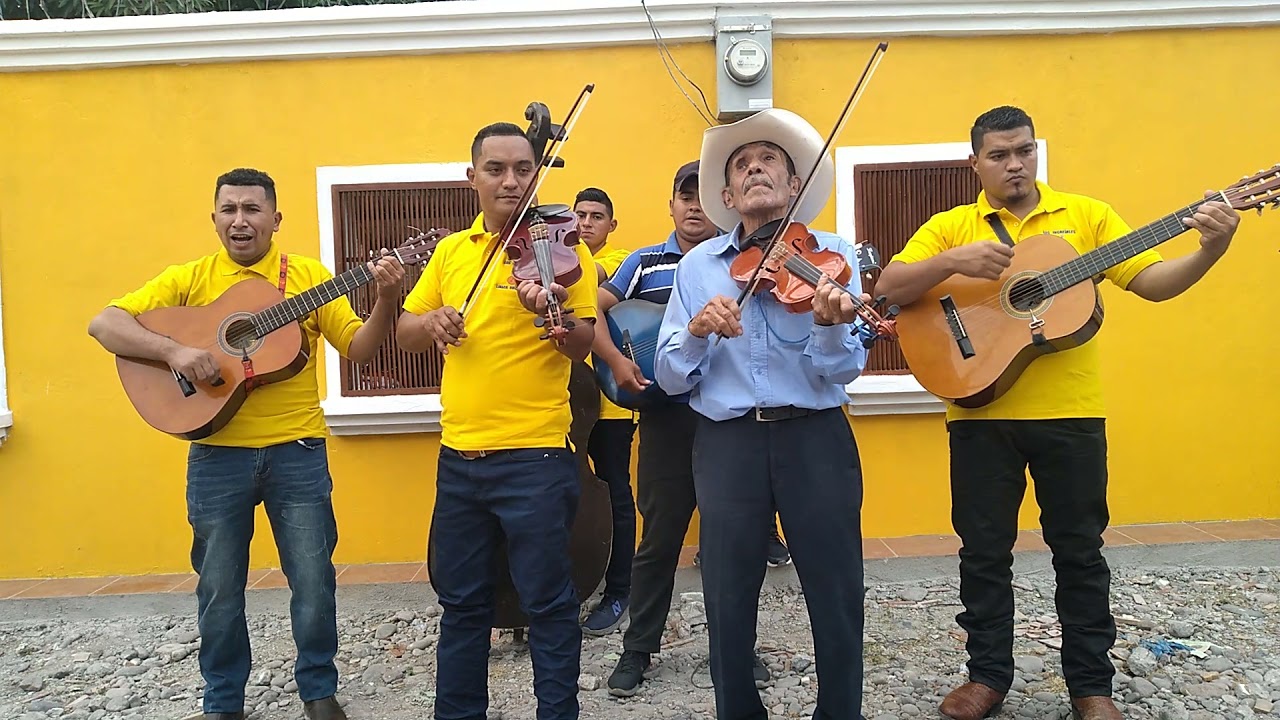 La Caravana Conjunto Los Increíbles de Linaca
