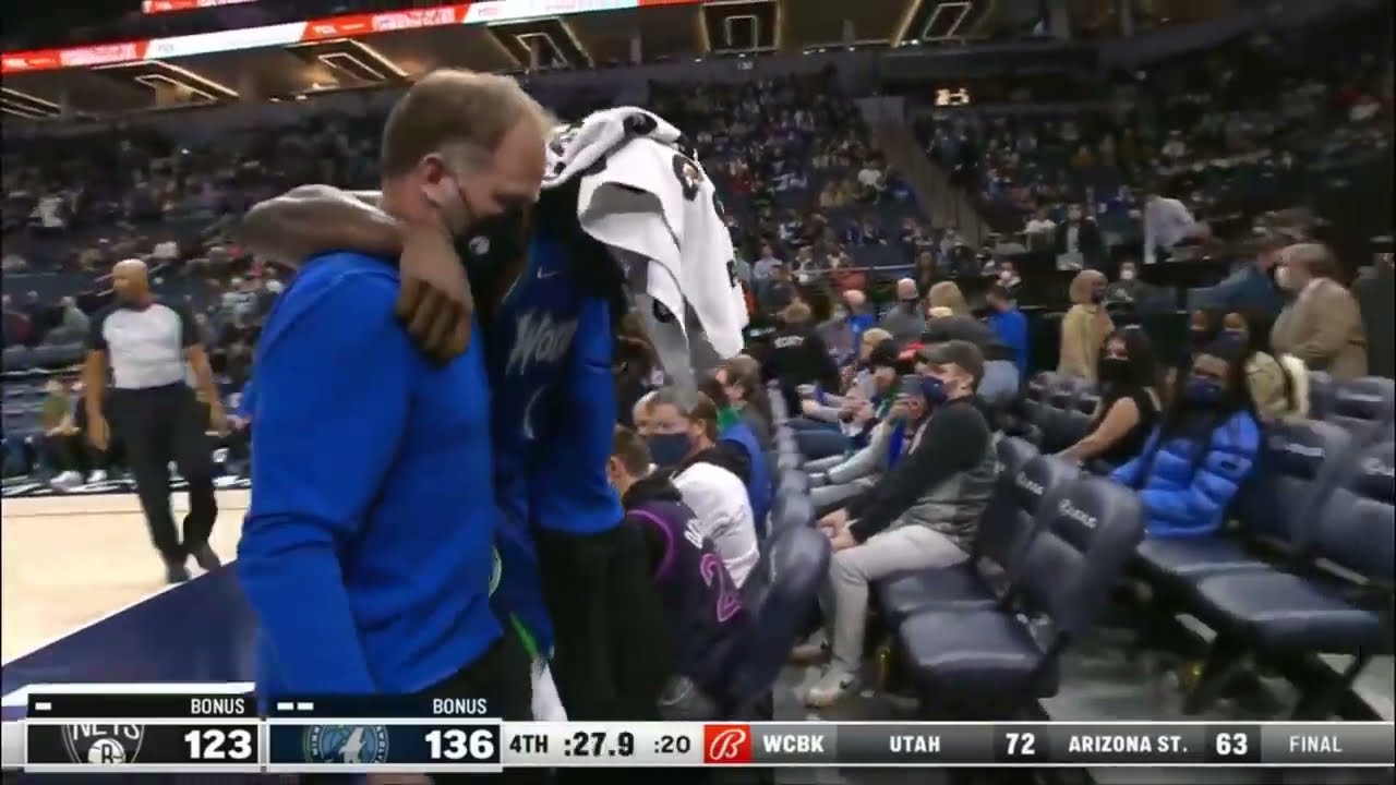 Anthony Edwards collapses to the floor with serious knee injury vs Nets 😰