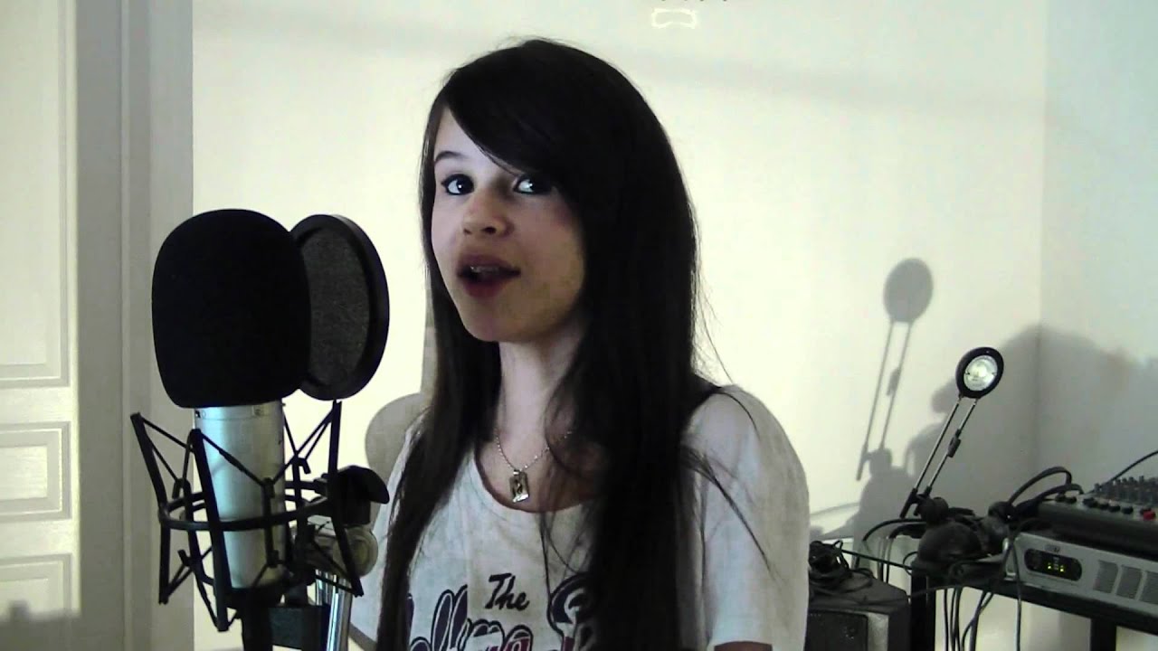 Marina Dalmas | Umbrella - Rihanna