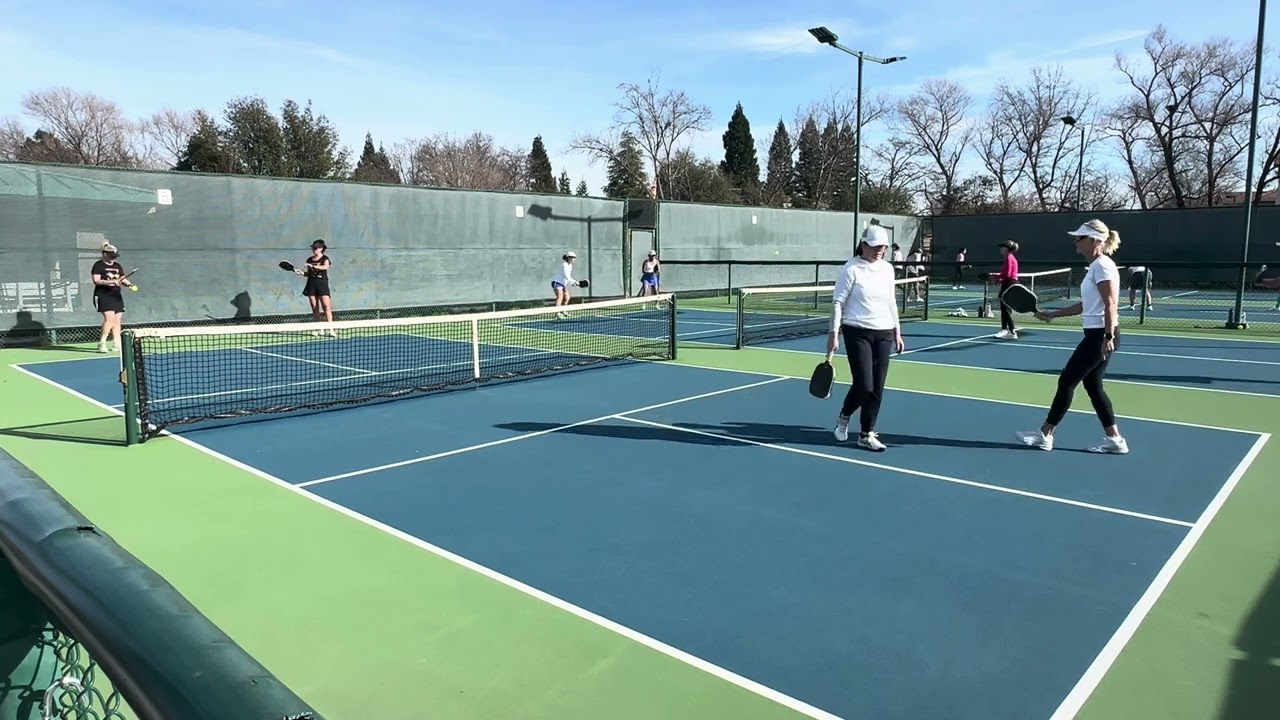 Women’s 3.25-3.75 doubles pickleball tournament 