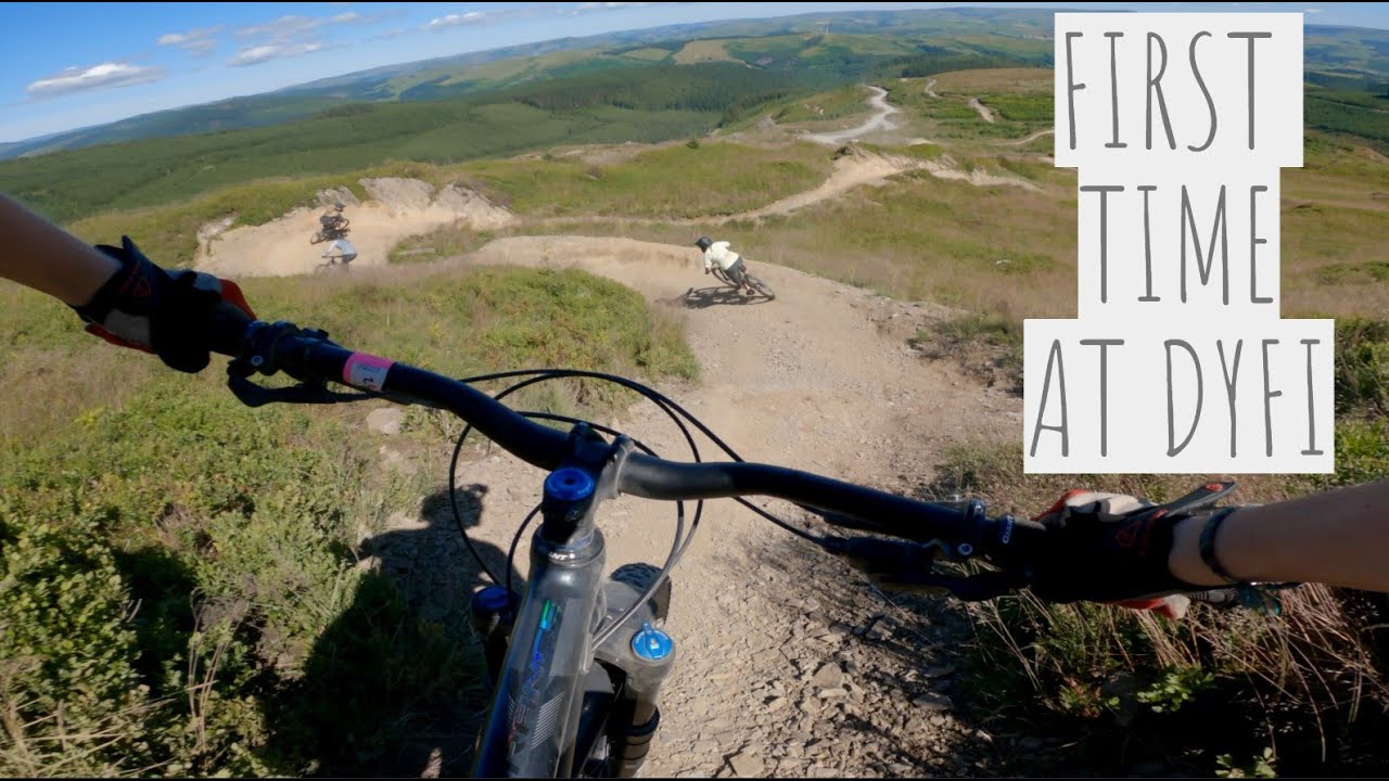 A Beginner's Guide to Dyfi Bike Park with the Girls!