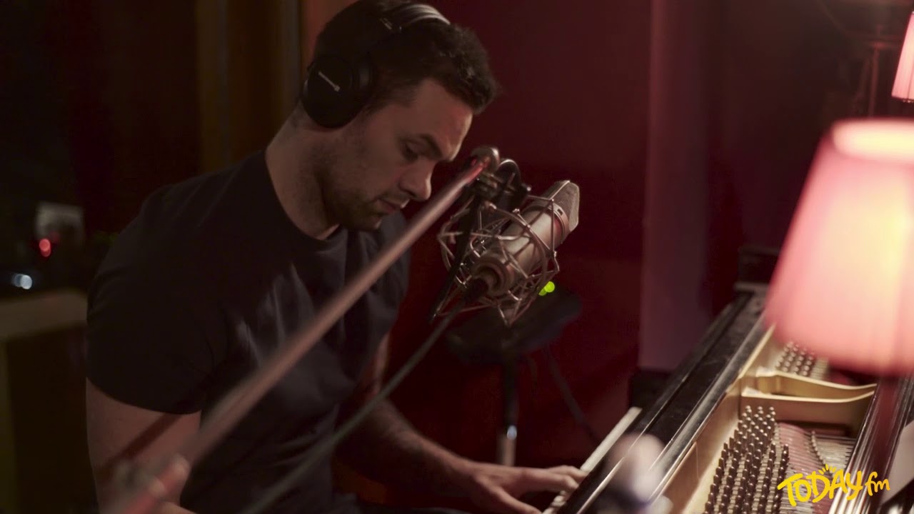 Bressie - Grapefruit Moon (Tom Waits Cover - Today FM)