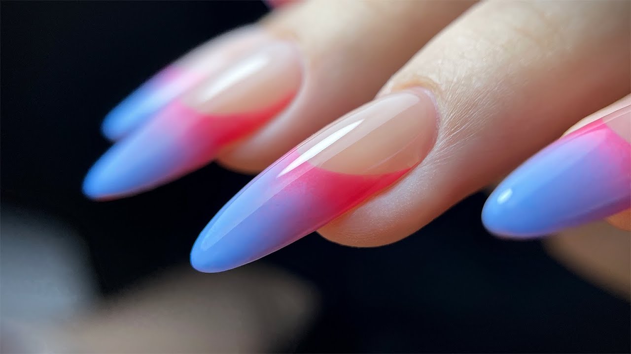 The EASIEST way to do ombré nails💅No airbrush required😲 Step-by-step tutorial!