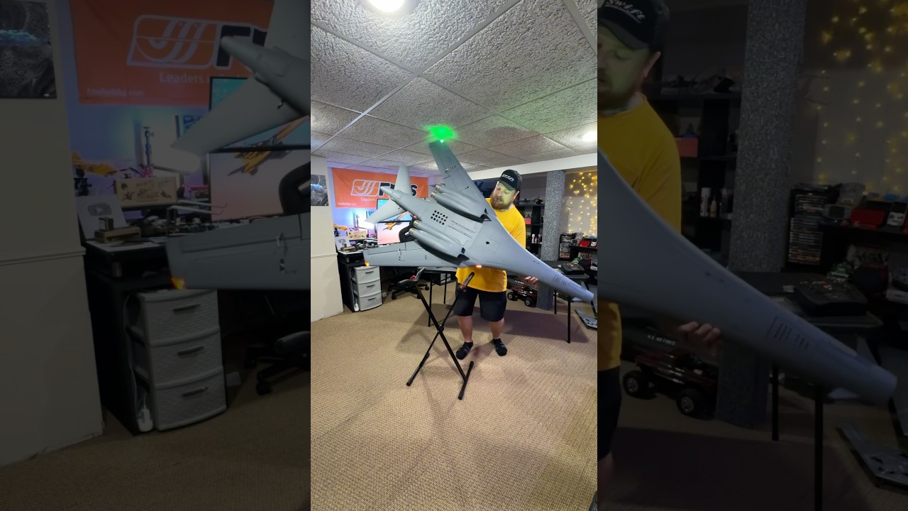 Unboxing HUGE B-1B Lancer RC Jet aka The BONE 🦴