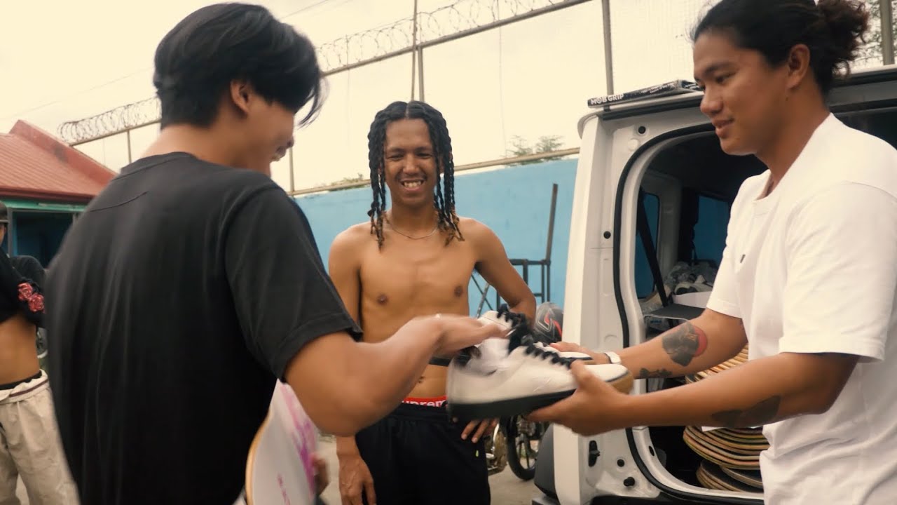 Push Philippines giving out skateboards and shoes!