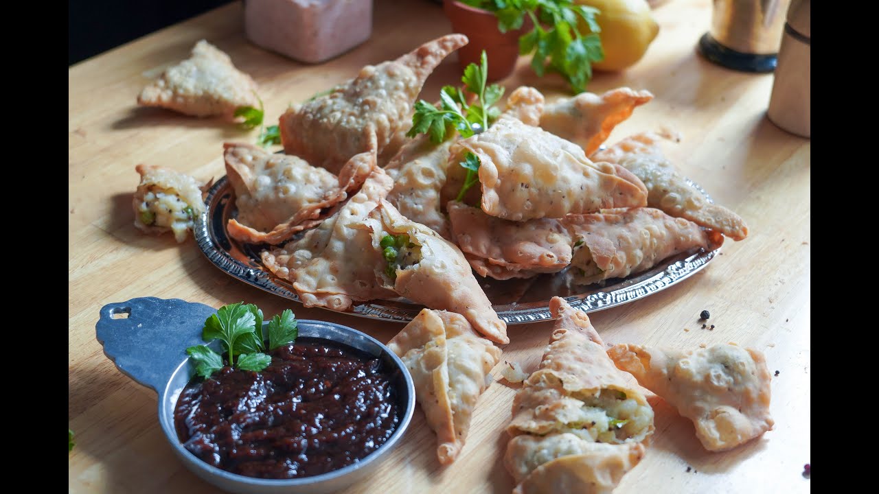 My childhood memories of getting freshly fried samosas from right across the street just want me...