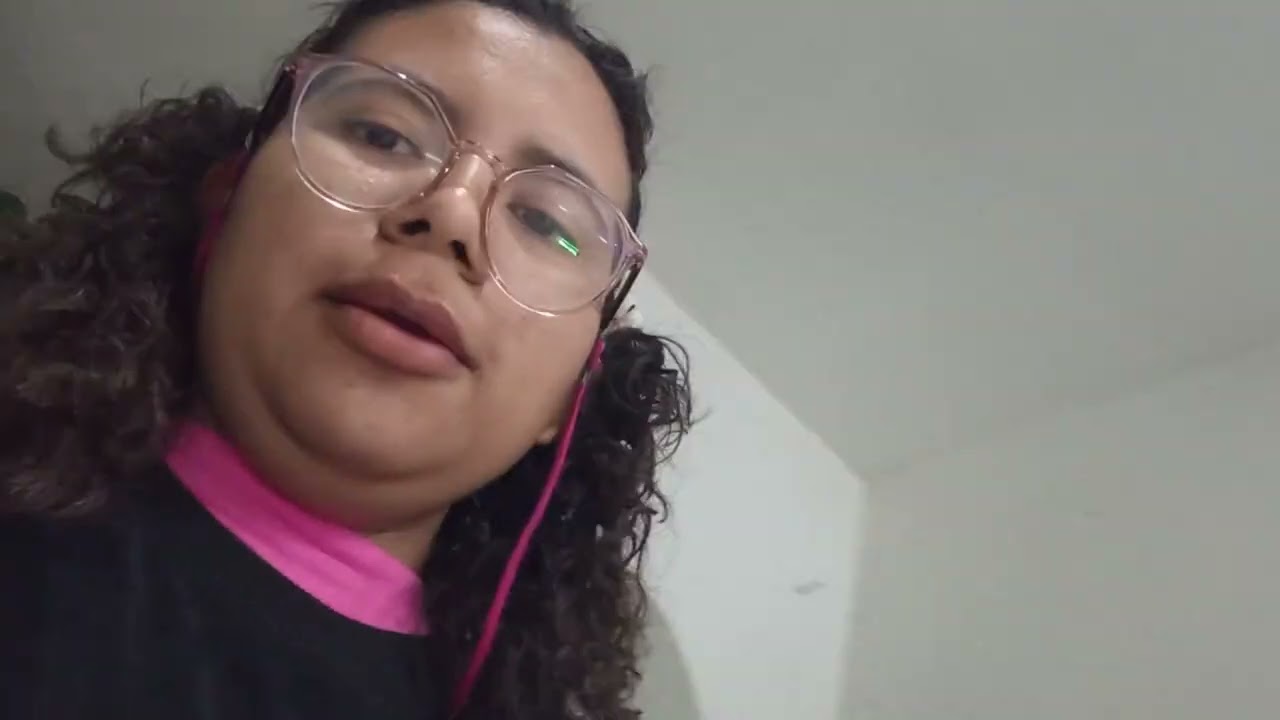 Lavándole el pelo a Blanca nieves 