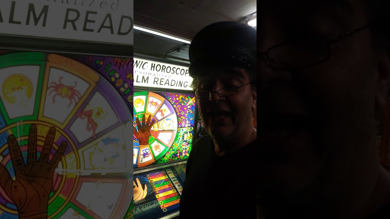 Personalized Palm Reading at the Retro Arcade..!  Copyright 2019 Randy Senna