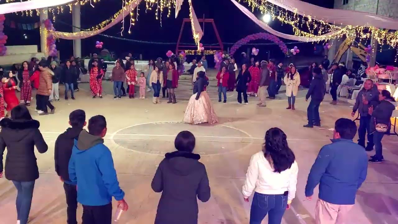 Bailazo De 15 Años  De Estrella  Belen en La Mixteca 
