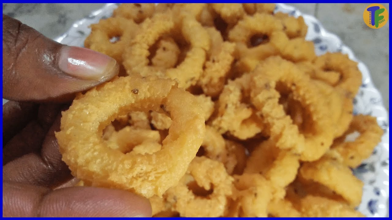How to make Crispy Chegodilu//Sweet Shop Chegodilu Recipe//Maida Snacks Chekodi//by Tharala Foods