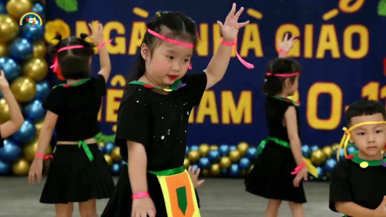 TEACHER'S DAY TINY 7 - CÔ GIÁO VỀ BẢN | Tiny Flower Montessori School |