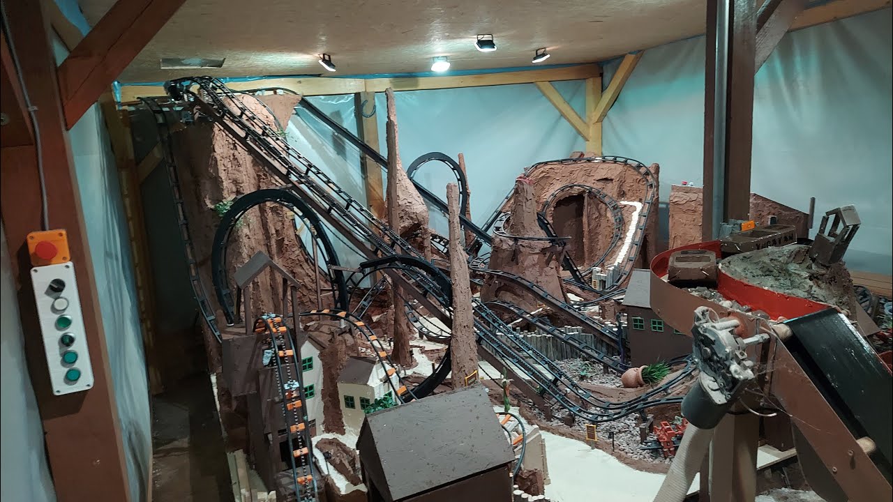 Meine Modellbahnen - Achterbahn, Wasserbahn - Impressionen - Log Flume and model coaster
