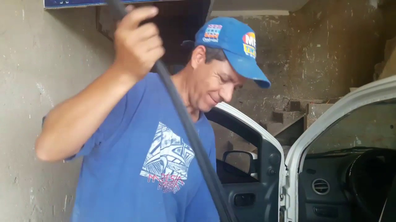 Como TROCAR A BORRACHA DA PORTA do NOVO UNO...(2012, DIANTEIRA part 1...