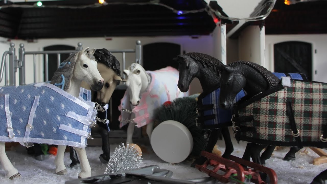 The Firefly stables show || EP.04 || snow escape || schleich series 