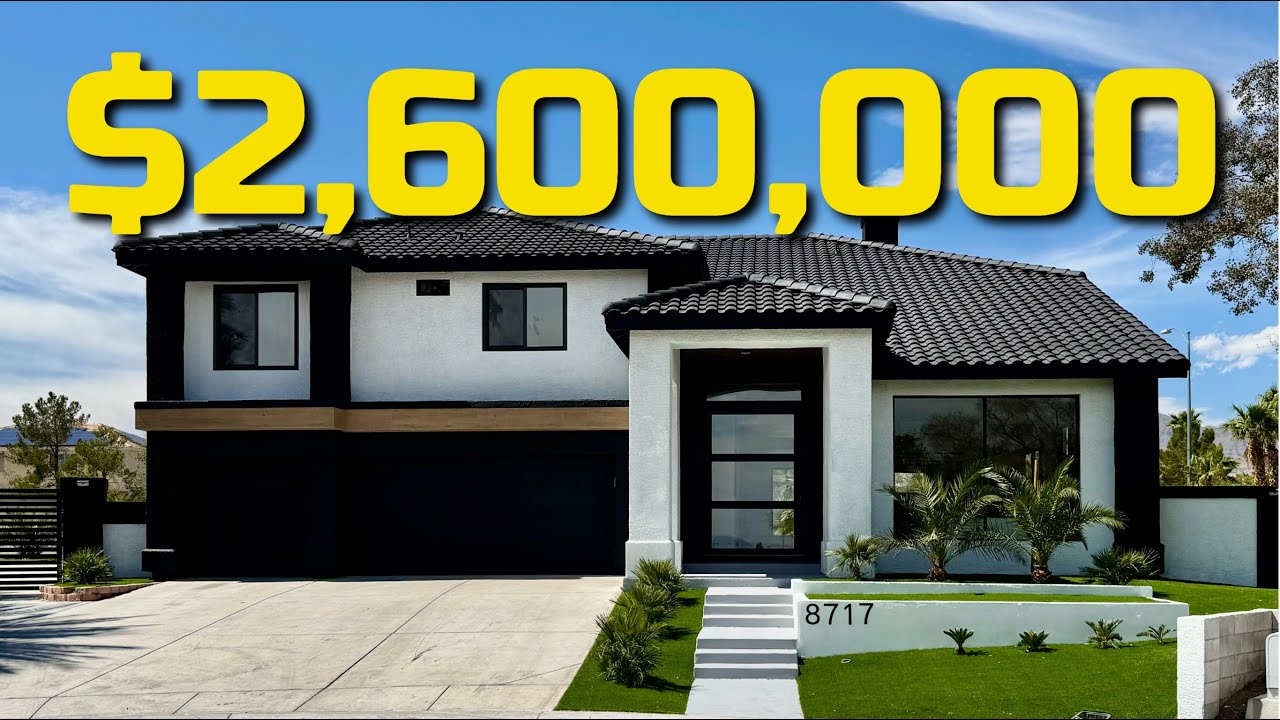 This Las Vegas Home has it All! | 4,946sq ft | 6BD | 5BTH | Pool/Spa | Putting Greens | Pickleball
