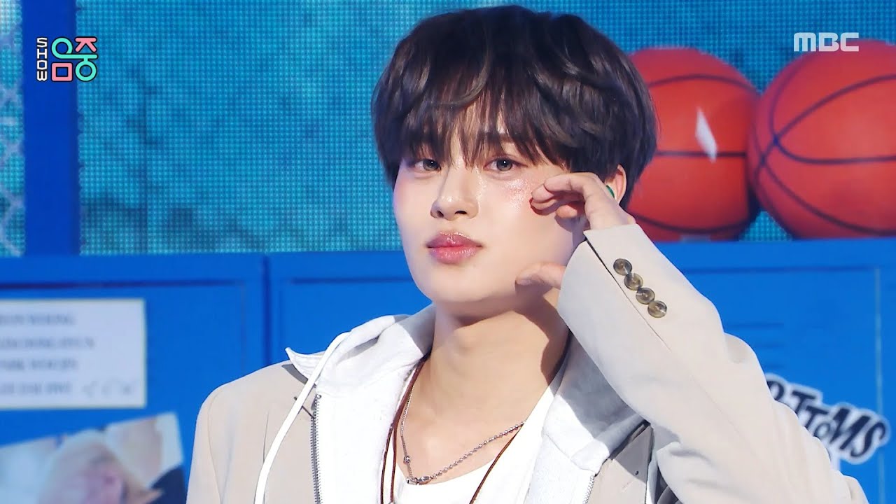 AB6IX (에이비식스) - BOTTOMS UP | Show! MusicCore | MBC260321방송