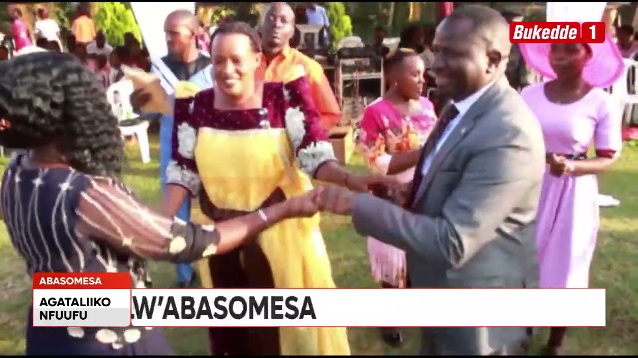 Agataliikonfuufu: Okukuza olunaku lw'abasomesa, Min Sekindi asanyukidde emirimu gyabwe,