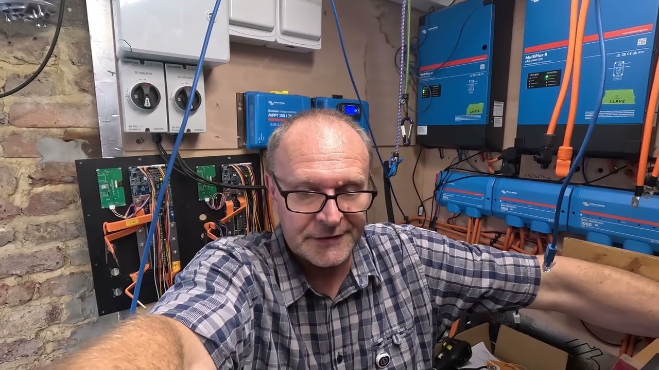 Moja przygoda z fotowoltaiką : Budujemy magazyn wbrew wszystkim regułom z wyjątkiem bezpieczeństwa.