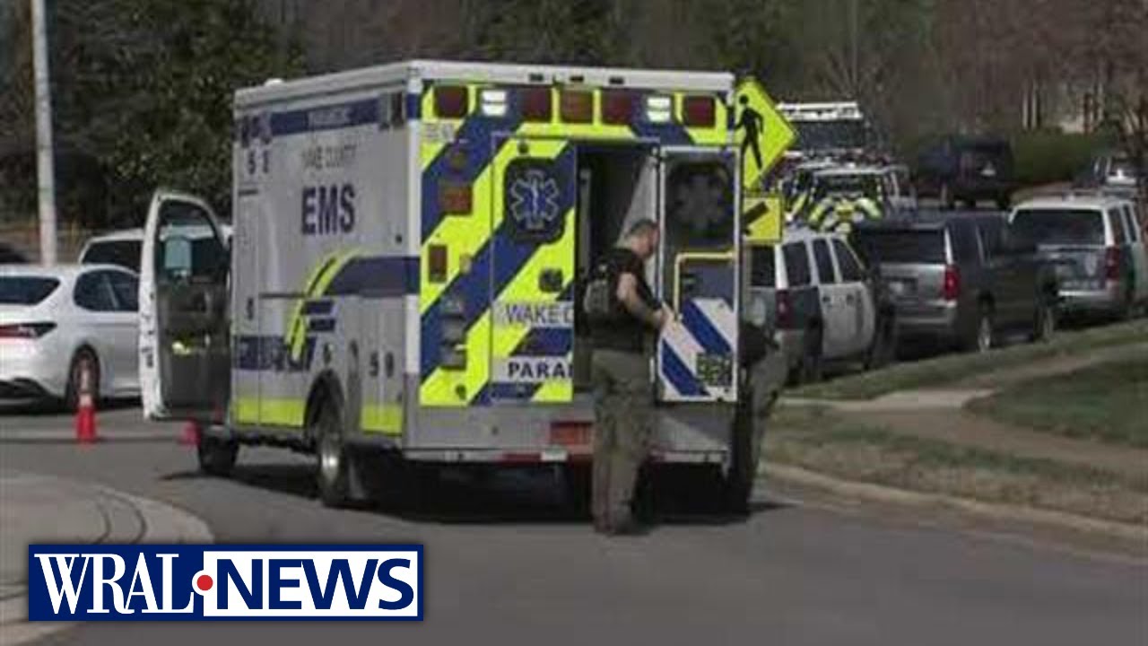Breaking Hostage Situation: FBI, police surround Cary apartment complex near Walnut Street