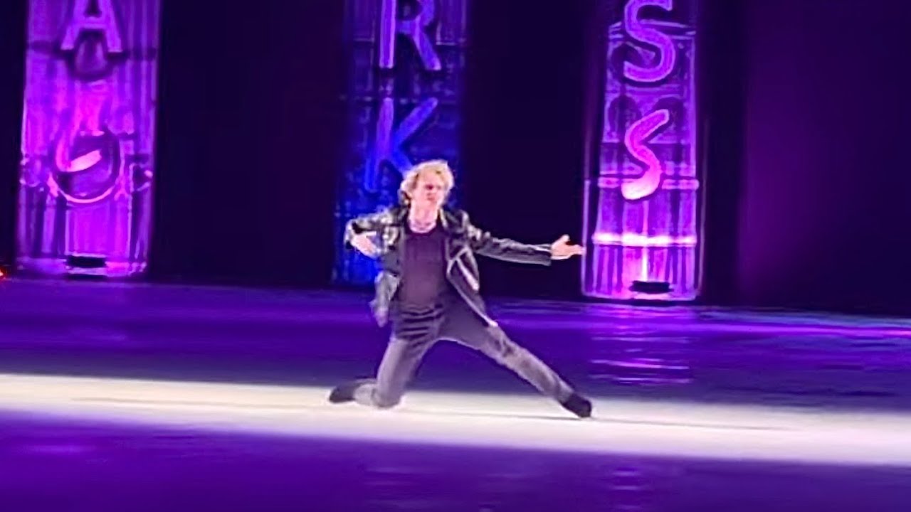Stars on Ice Ilia Malinin skates to Billie Jean 2025