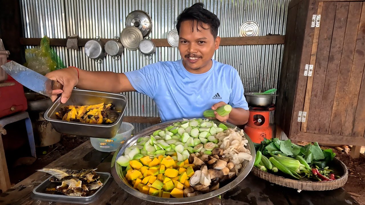 Cooking Mixed Vegetable Khmer Soup with Grilled Fish and Sharing with the Elderly in the Village