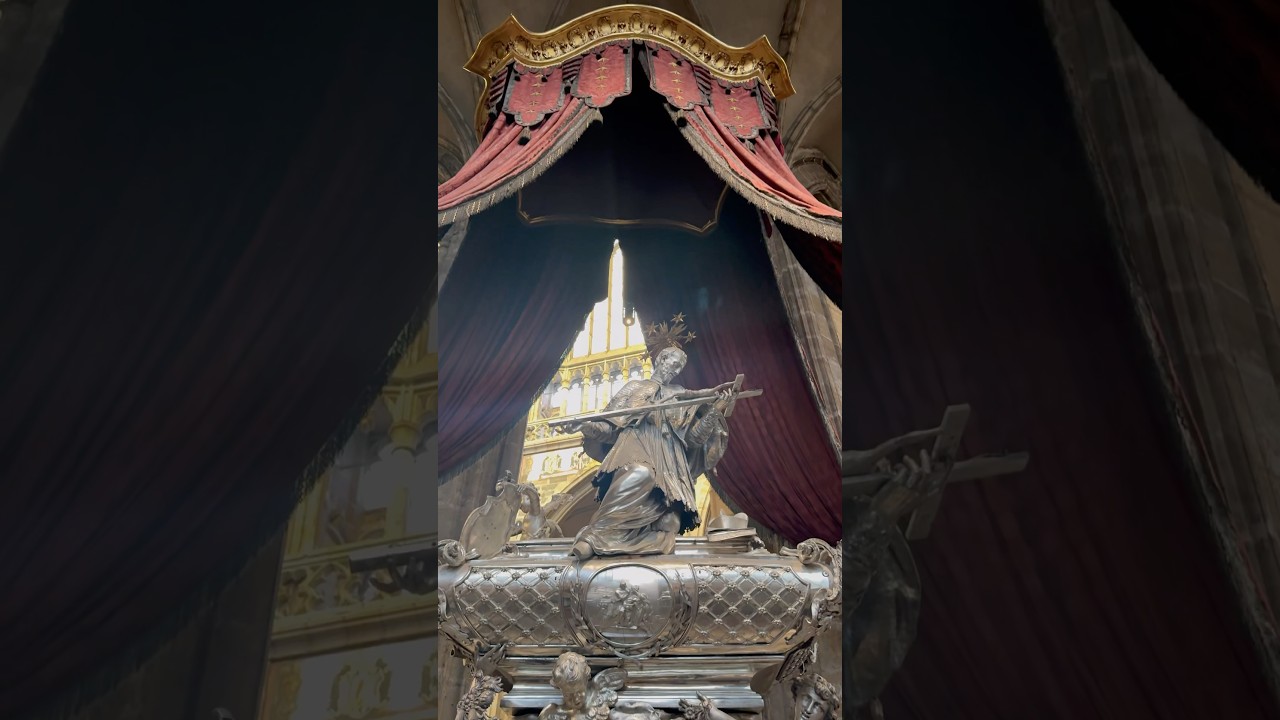 St.Vitus Cathedral: Tomb St. John of Nepomuk (Prague 🇨🇿) #shorts #travel #jesus #religion #prague