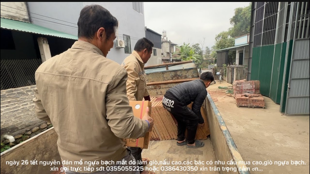 chuyến vật liệu cuối cùng đã đến công trình nhà hai bác“ĐÔI -SAI”.a tuyến về quê dự đám cưới 