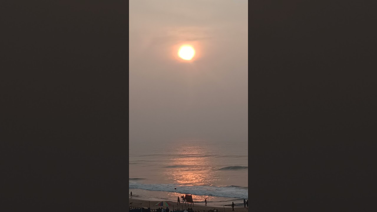 Morning Sunrise @ Puri Beach