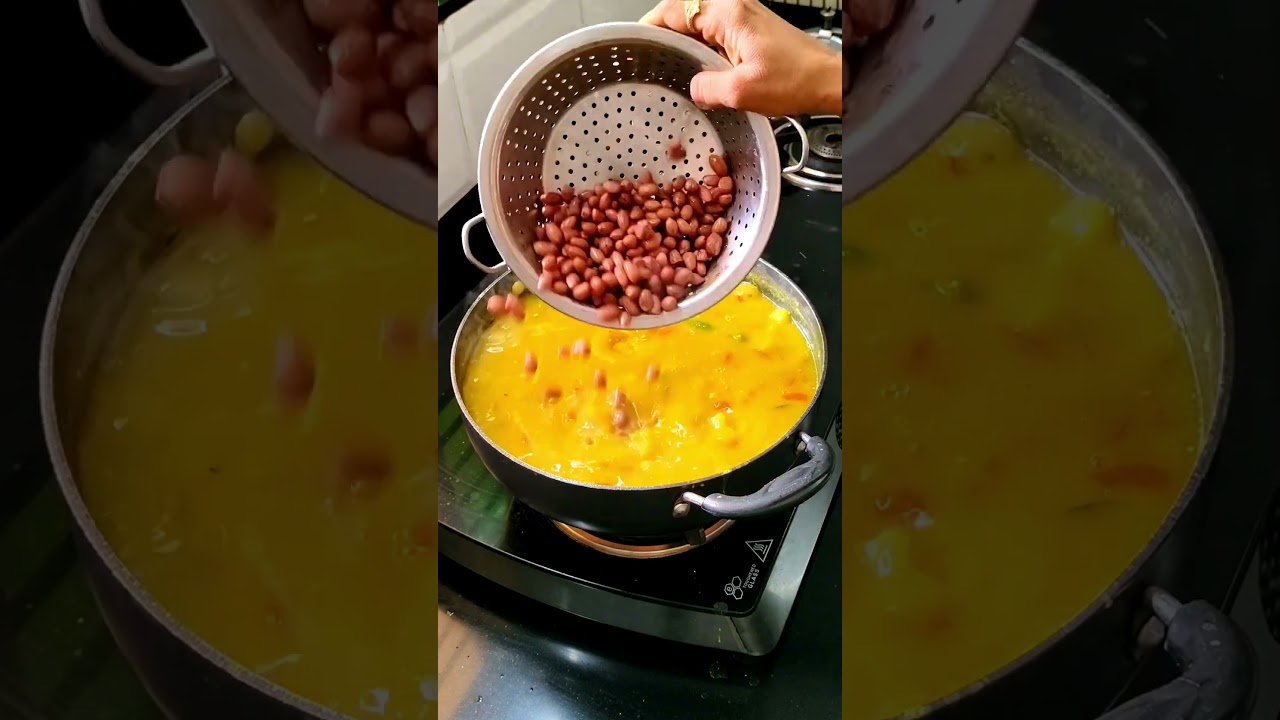 ગુજરાતી ઓથેન્ટિક દાળ ઢોકળી આ રીતે બનાવો, ખાવાની મજા પડશે અને ખાતા નહીં ધરાવ એટલી સ્વાદિષ્ટ બનશે 🥰