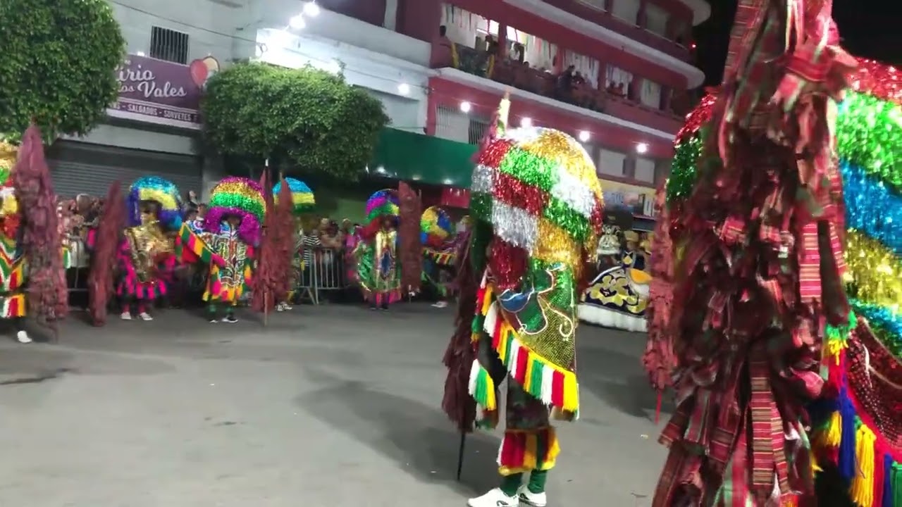 Maracatu pavão mistérioso de upatininga em lagoa de itaenga carnaval 2025 mestre erick moraes