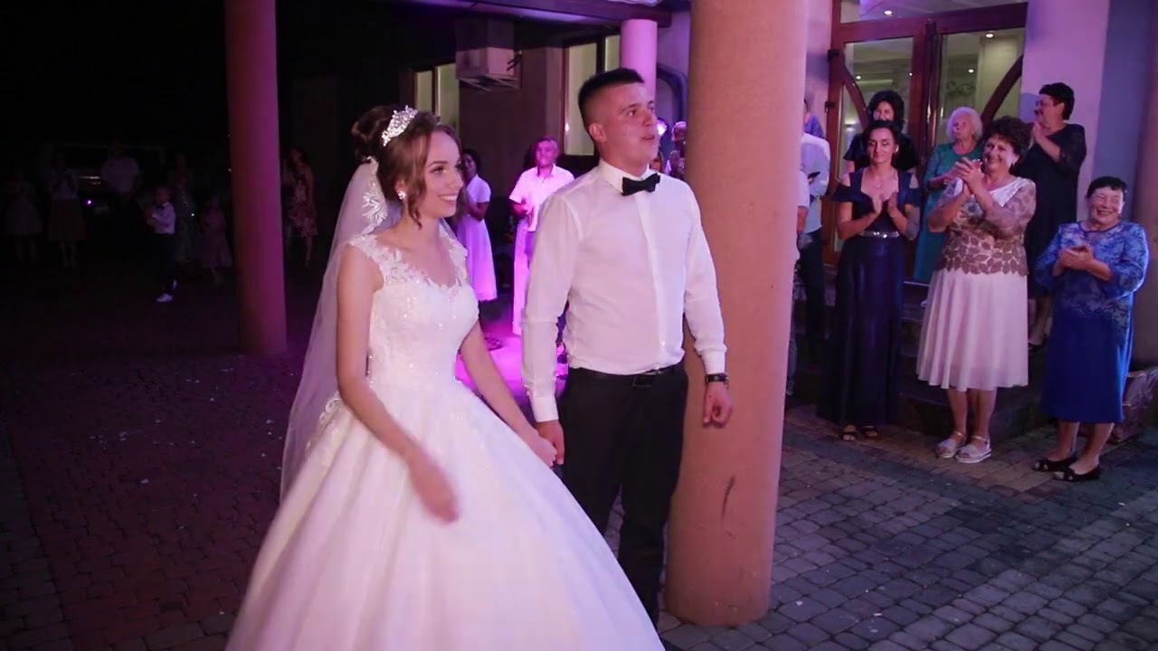 КОШЕЛЯ-VIDEO Ваня+Сашка веселі танці,ведучий-Ісак Віктор.dj Славік Шандро ресторан ПОДОК