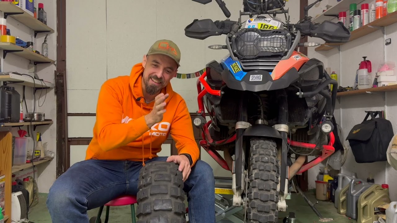 Motor Rally  im Rally-Härtetest: Bester Offroad-Reifen für BMW GS?