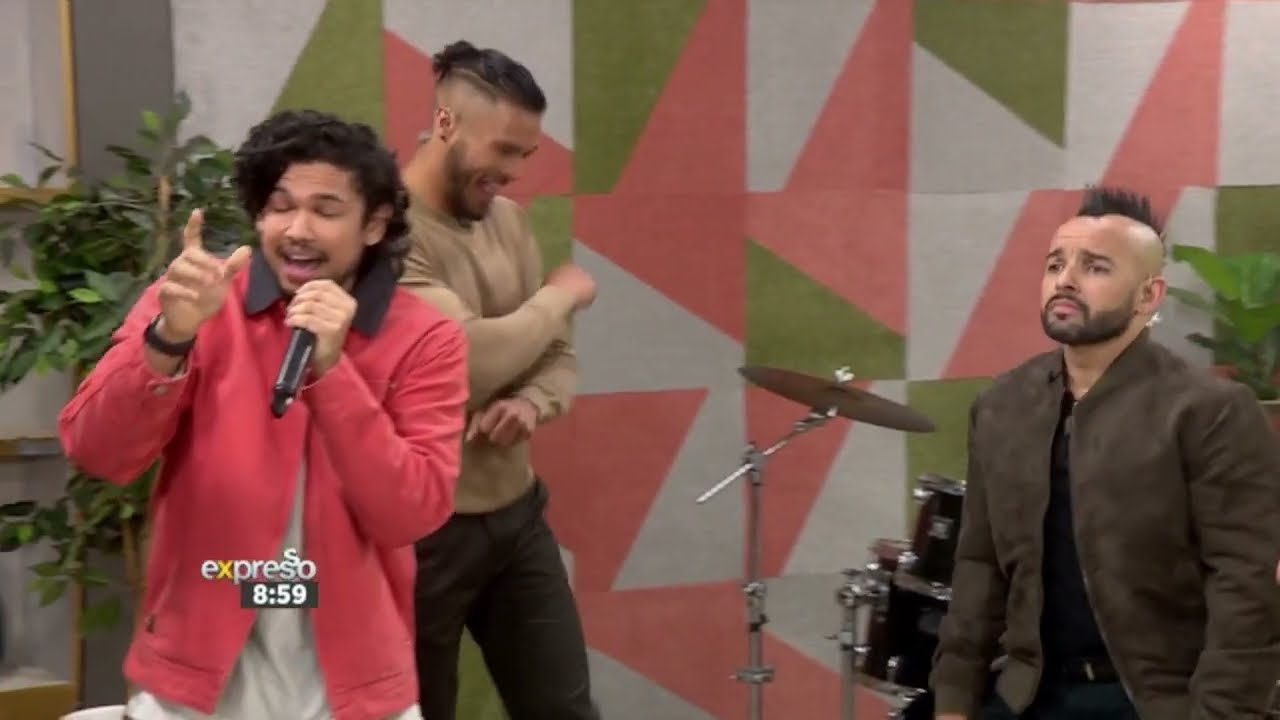 Gino Lee performs 'Back To Me'