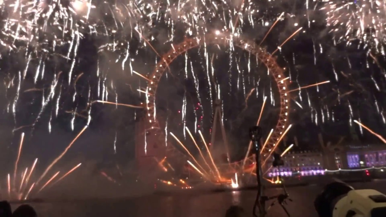 London New Year's Fireworks 2017 England 01/01/2017.LONDON EYE.