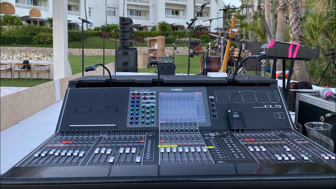 Yamaha CL5 - Танцевальный оркестр на пляже в Кабо