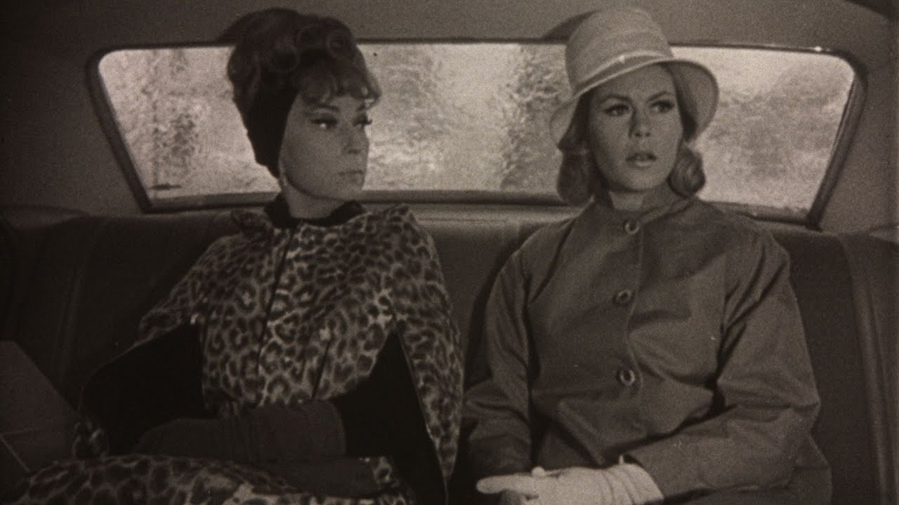 Bewitched 1965 Chevrolet Impala with Elizabeth Montgomery & Agnes Moorehead